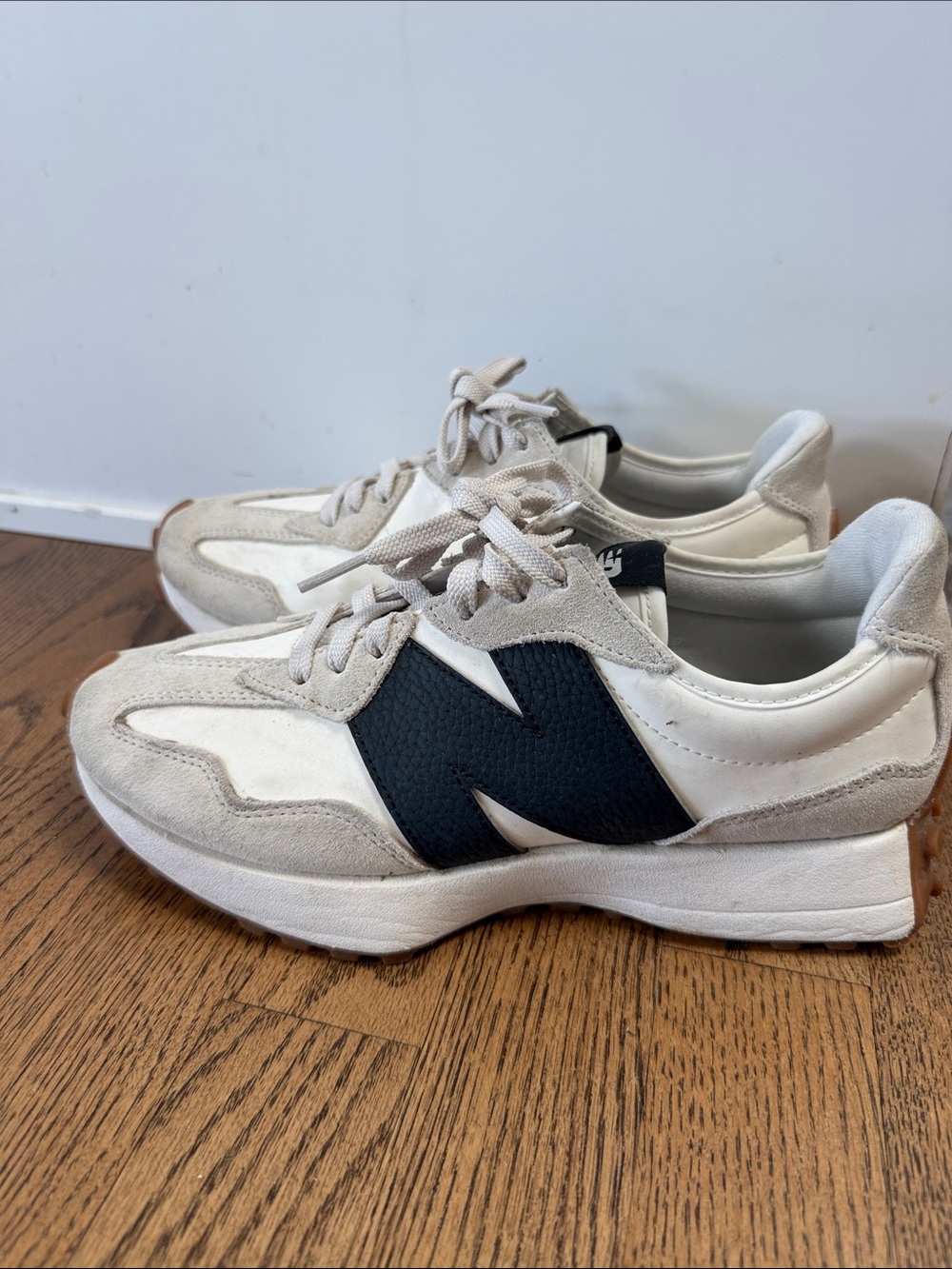 New Balance 327 Women’s Cream & Black Retro Runner Sneakers